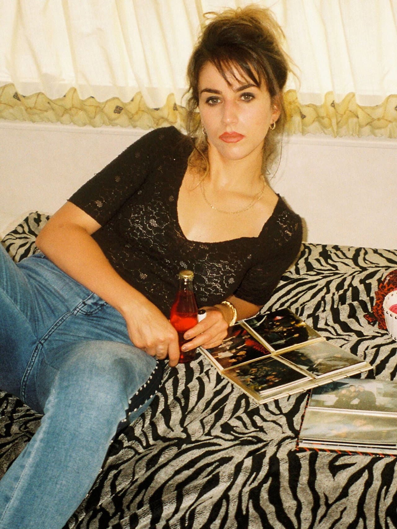 Toni 2001 preview 1