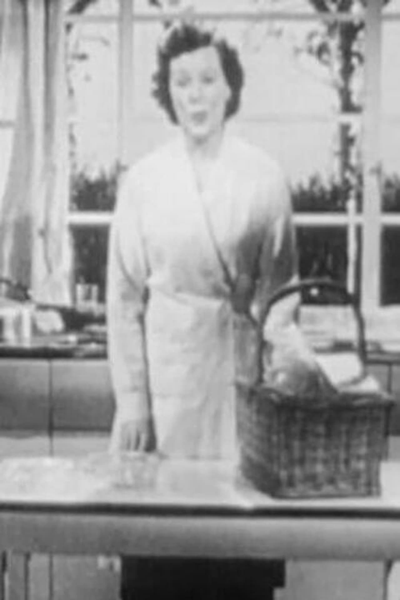 The Good Housewife in Her Kitchen preview 1