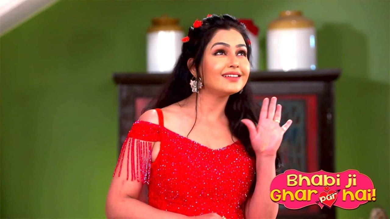 Tiwari Sneaks Into Anita and Vibhuti's Room