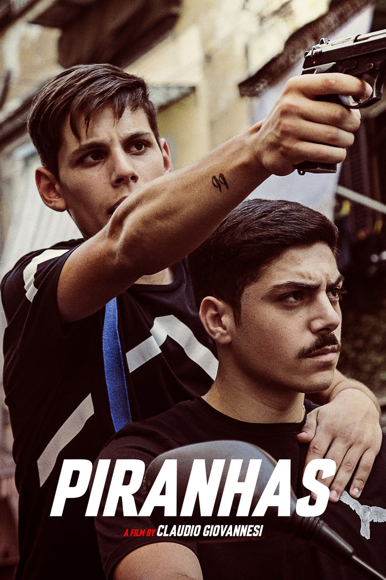 Piranhas preview 2