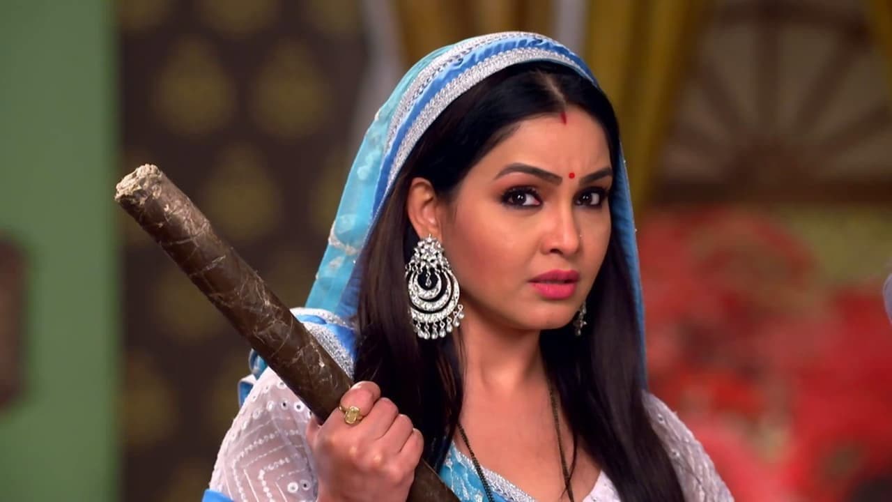 Angoori Thrashes Happu and Vibhuti
