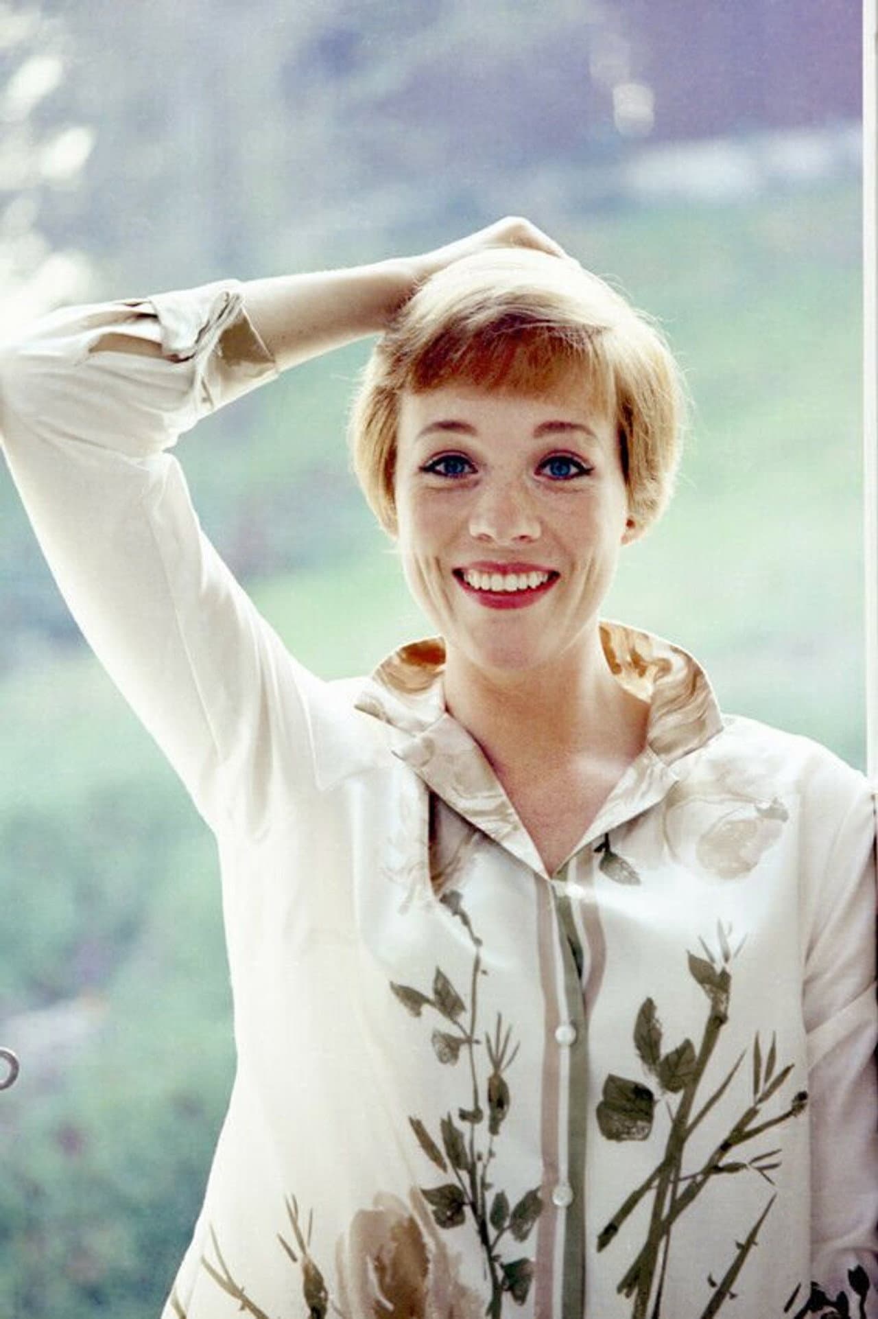 Julie Andrews Sings Her Favorite Songs preview 1