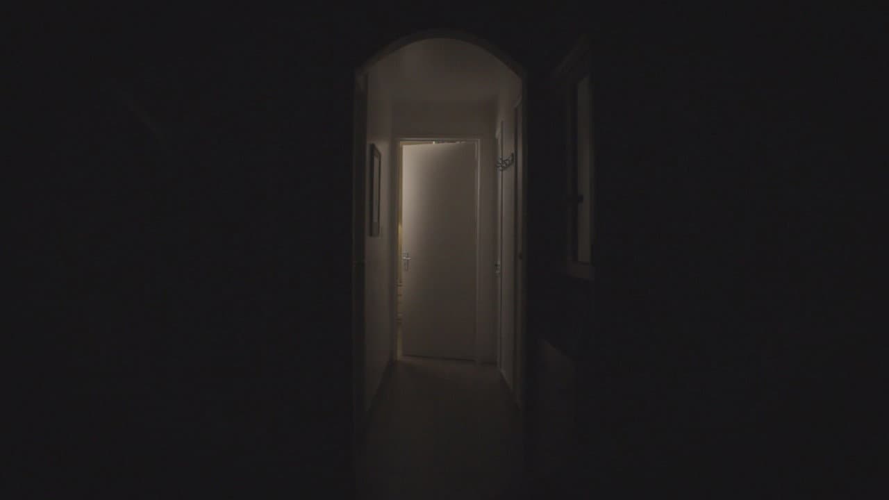 UN INVITADO NO TOCA A LA PUERTA