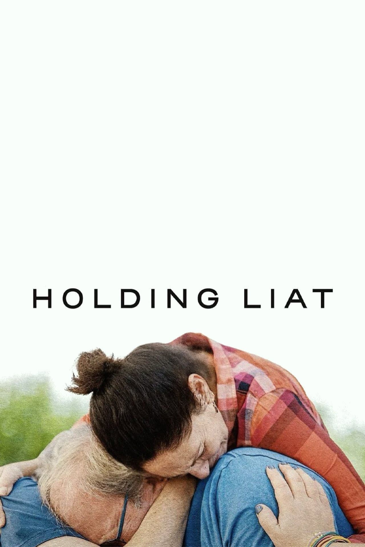 Holding Liat preview 2