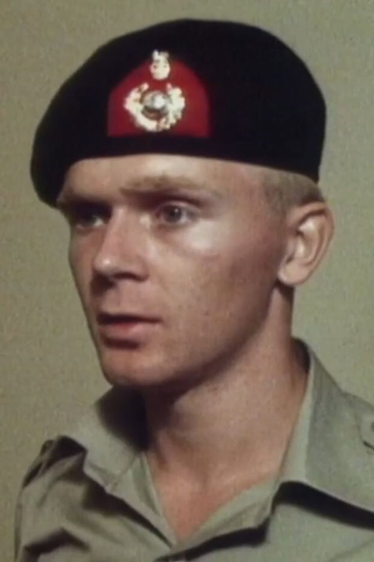 How to Make a Royal Marines Officer preview 2