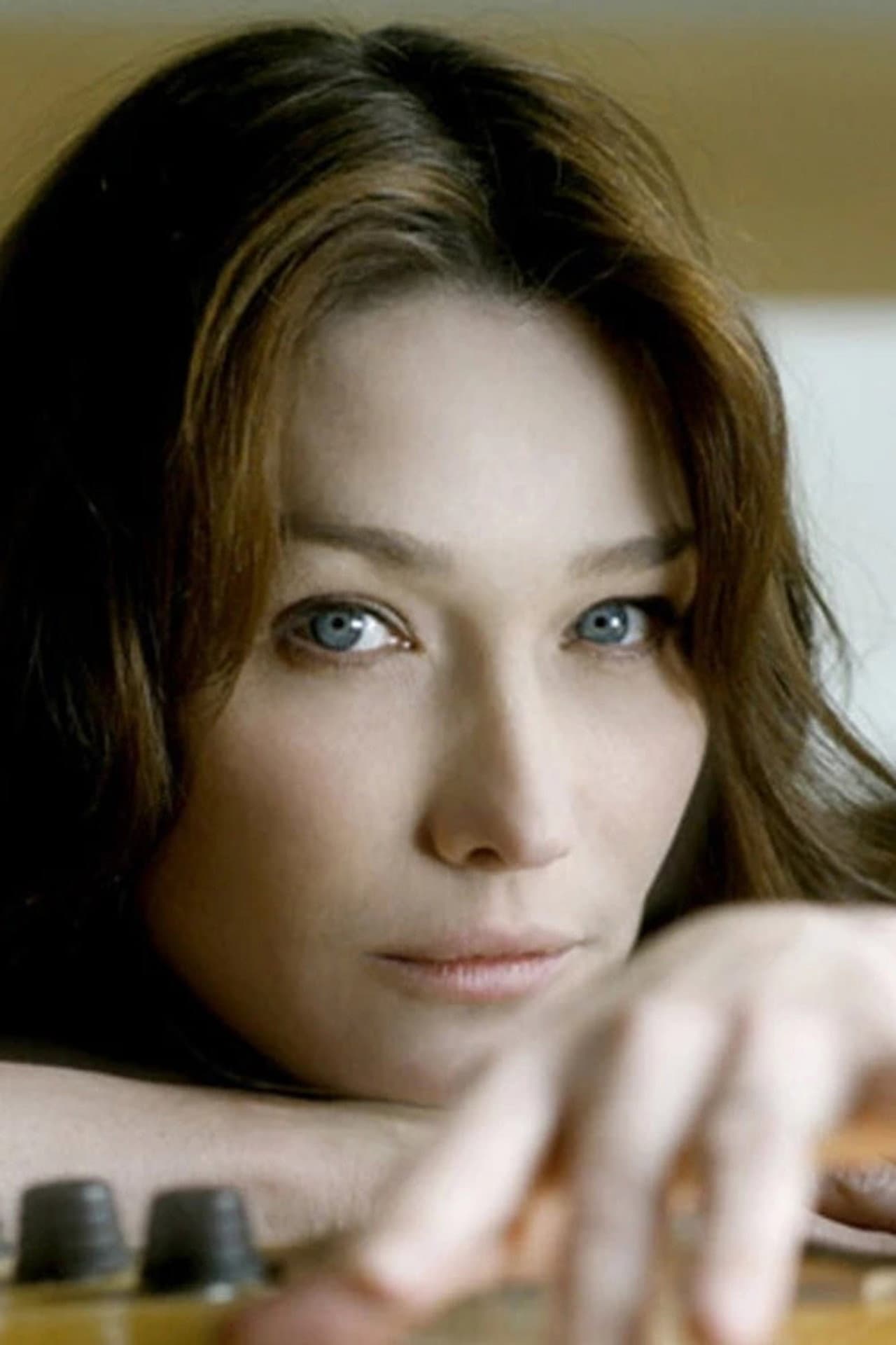 Somebody Told Me About Carla Bruni preview 1