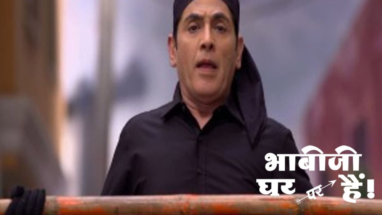 Angoori Prepares to Shave Off Manmohan's Head
