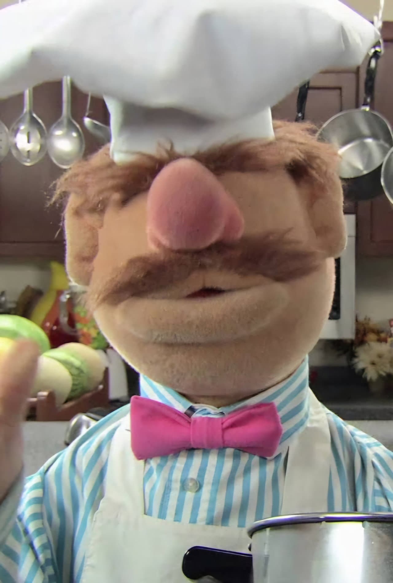 The Muppets: Pöpcørn | Recipes with The Swedish Chef preview 2