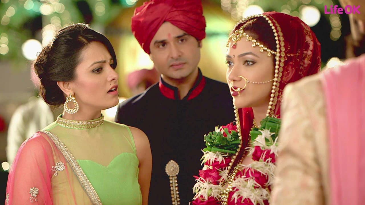 Rajni Exposes Priya