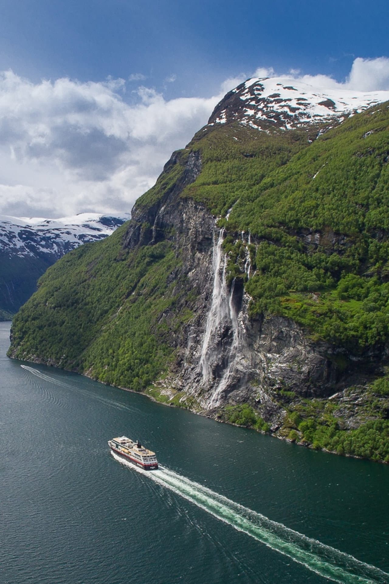 Fjorde, Nordkap und Polarlicht - Norwegens legendäre Hurtigruten preview 2