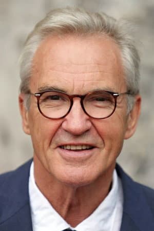 Larry Lamb