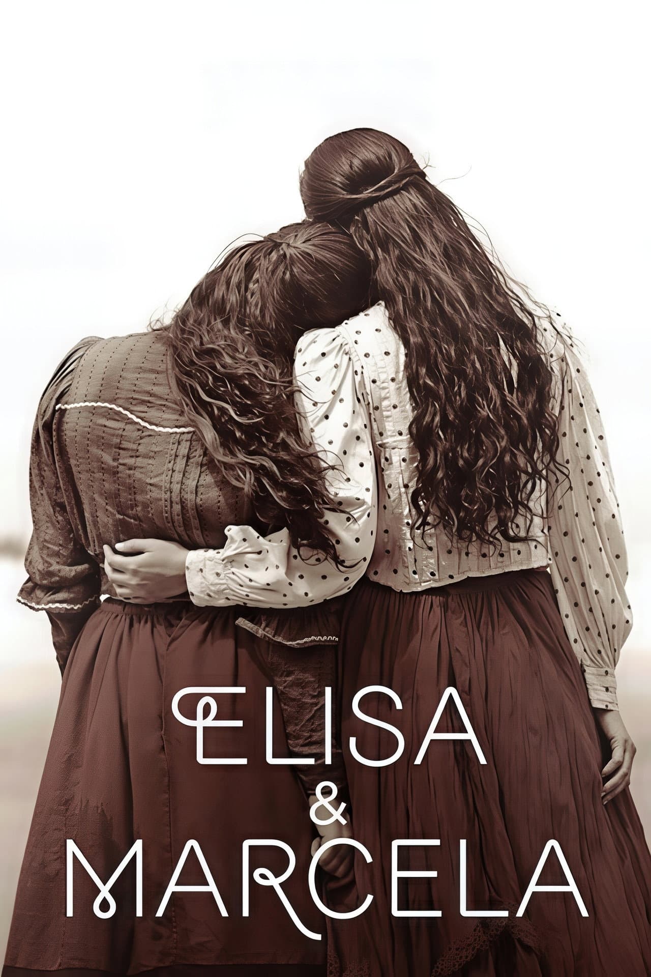 Elisa & Marcela preview 2